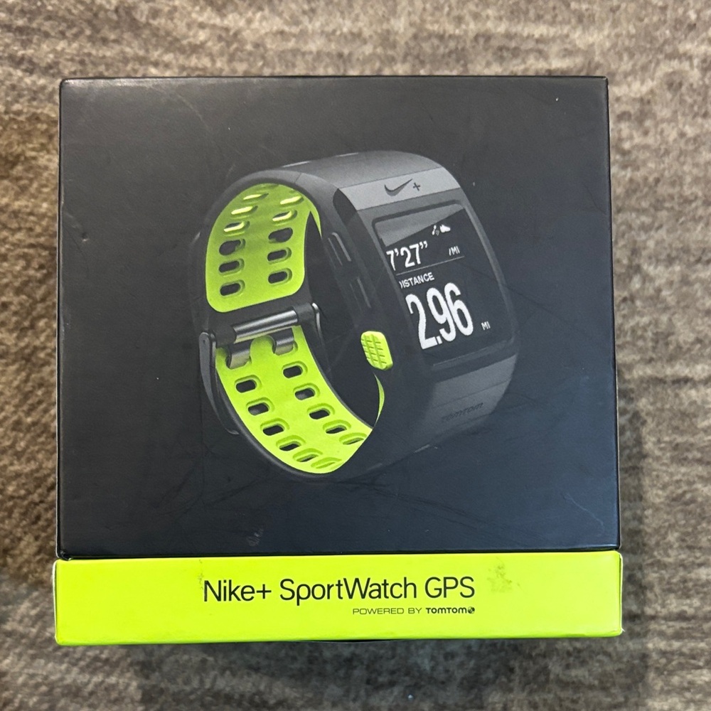 Nike SportWatch GPS - Black and Neon Green